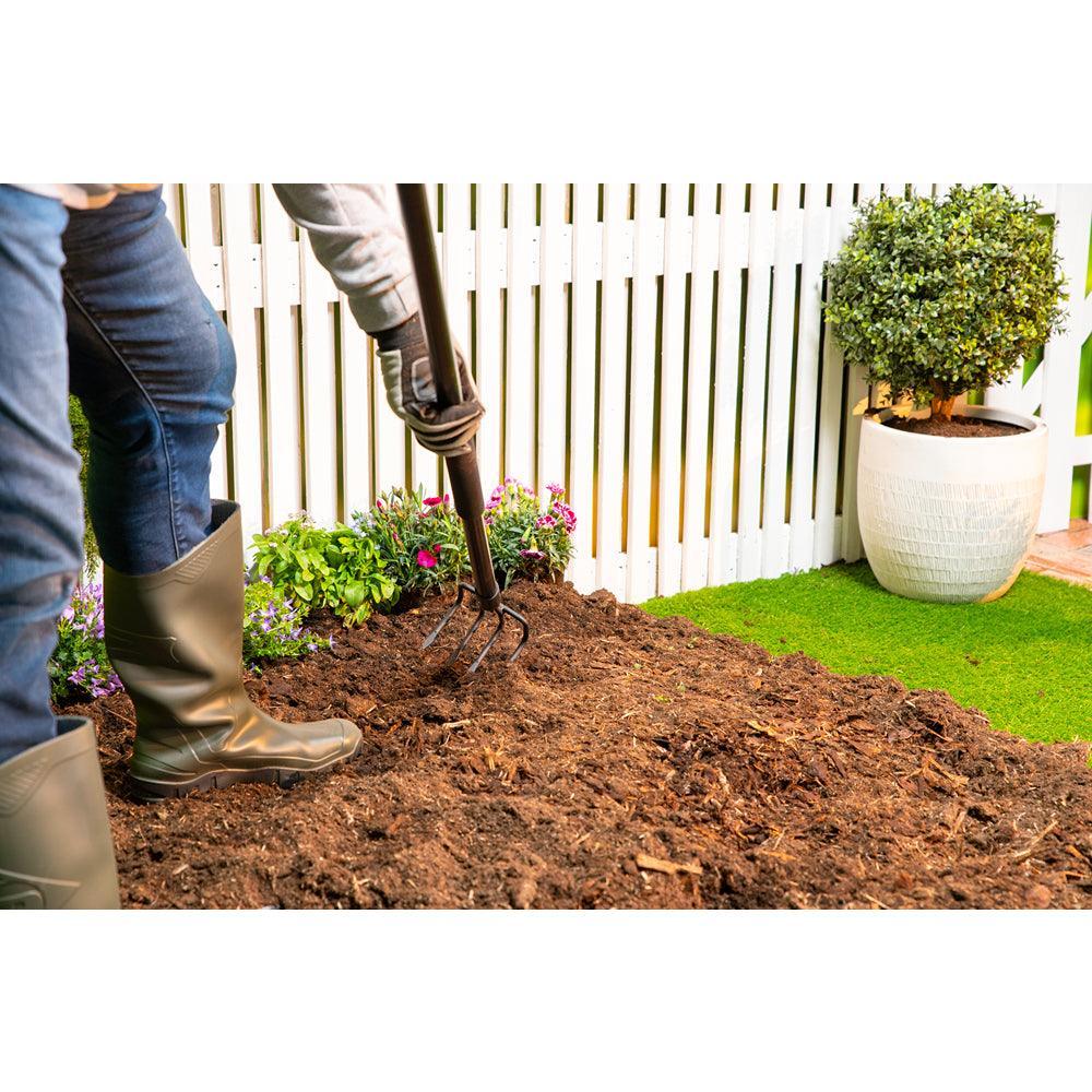 Black + Decker Fibreglass Cultivator with 4 Prongs | 148 x 12 x 10cm - Image 2