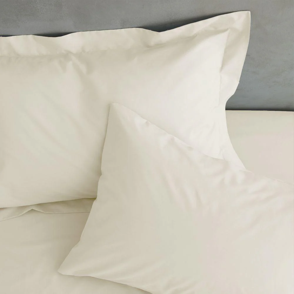 Catherine Lansfield Easy Iron Percale Combed Single Fitted Sheet Cream - Image 3