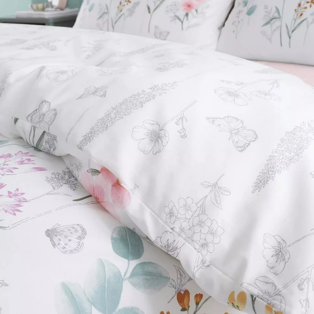 Catherine Lansfield Emilia Floral White Reversible Quilt Set | King Size - Image 5