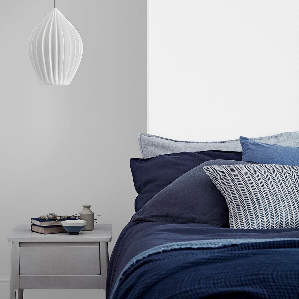 Crown Easyclean Matt Emulsion Paint | Pure Brilliant White - Image 5