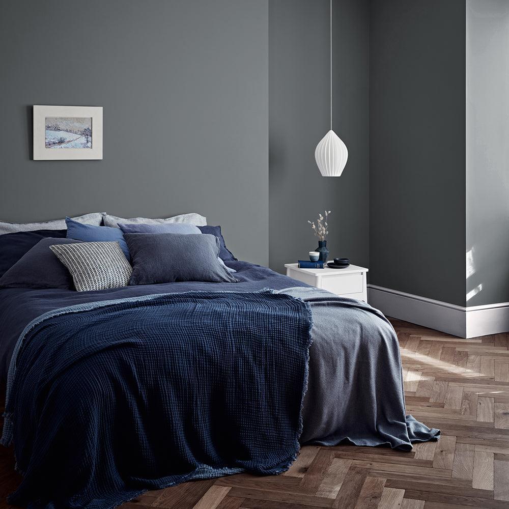 Crown Walls & Ceilings Matt Emulsion | City Break | 40ml Tester - Image 4