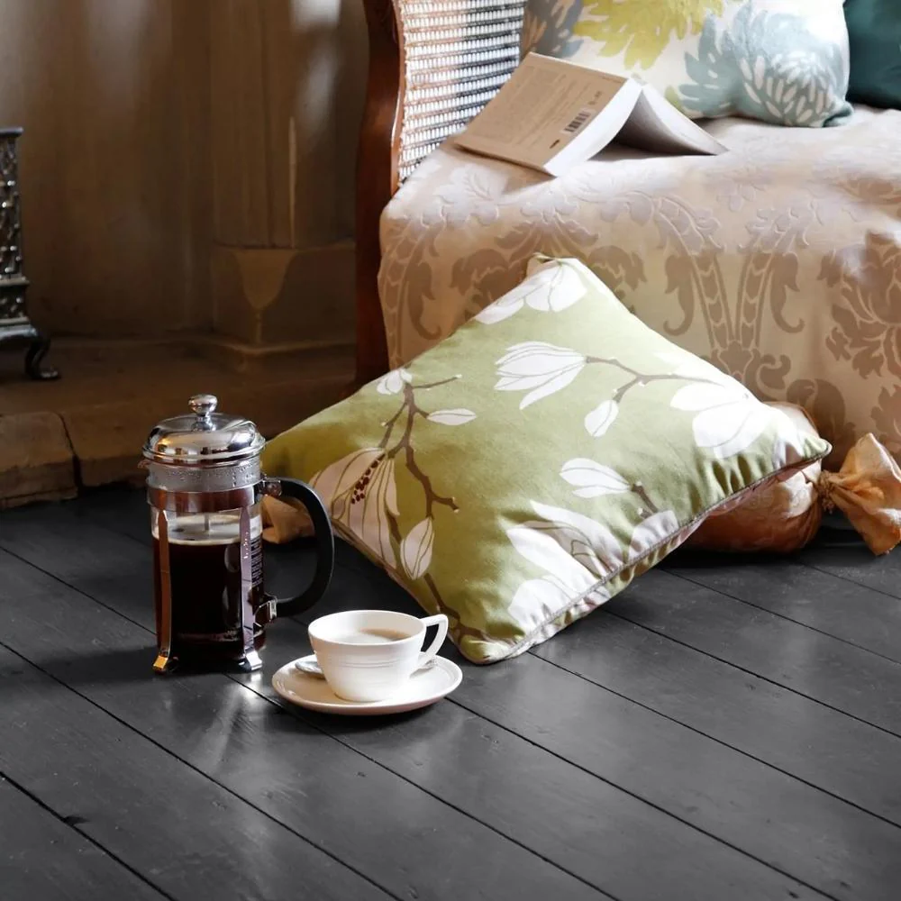 Sadolin Classic All Purpose Woodstain Ebony | 2.5L - Image 3