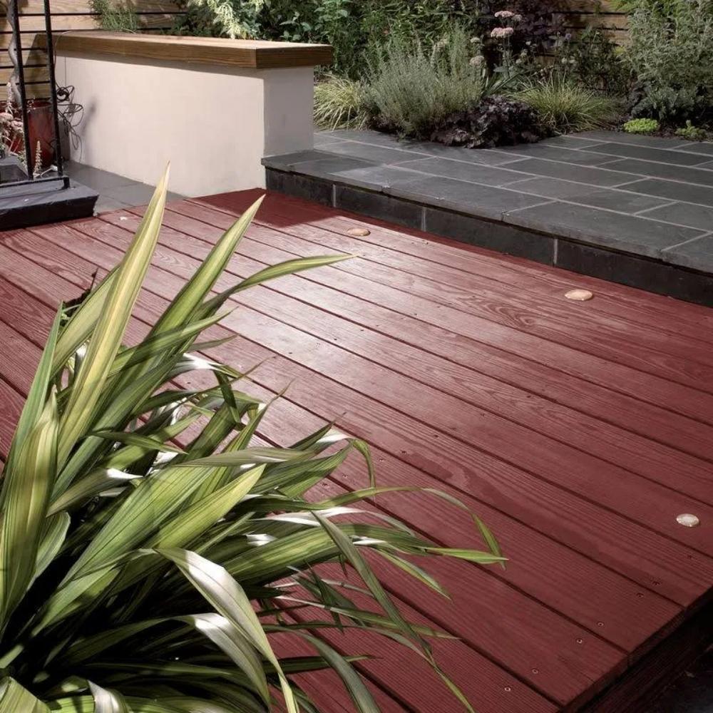 Sadolin Classic Wood protection Mahogany | 2.5ltr - Image 3